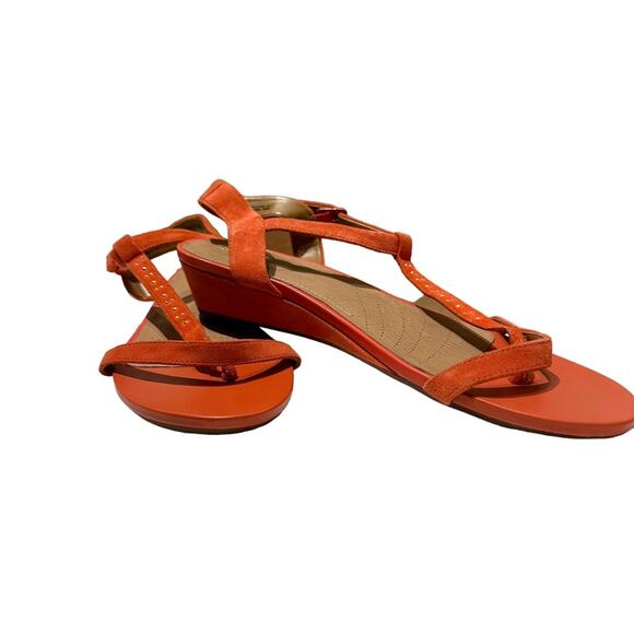 CLARKS ARTISAN Suede Parram Blanc low wedge sandal, size9.5 NWT, orange/coral - Picture 4 of 14